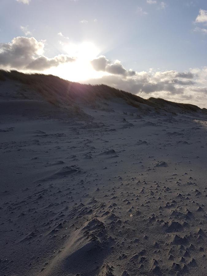 Sonnenstrahl Im Kuestenwald Gelbensande Exterior foto